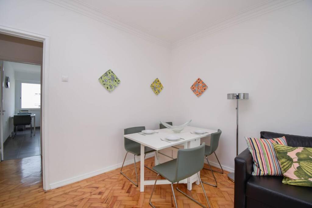 Cozy And Sunny Family Apartment Lisboa Eksteriør billede